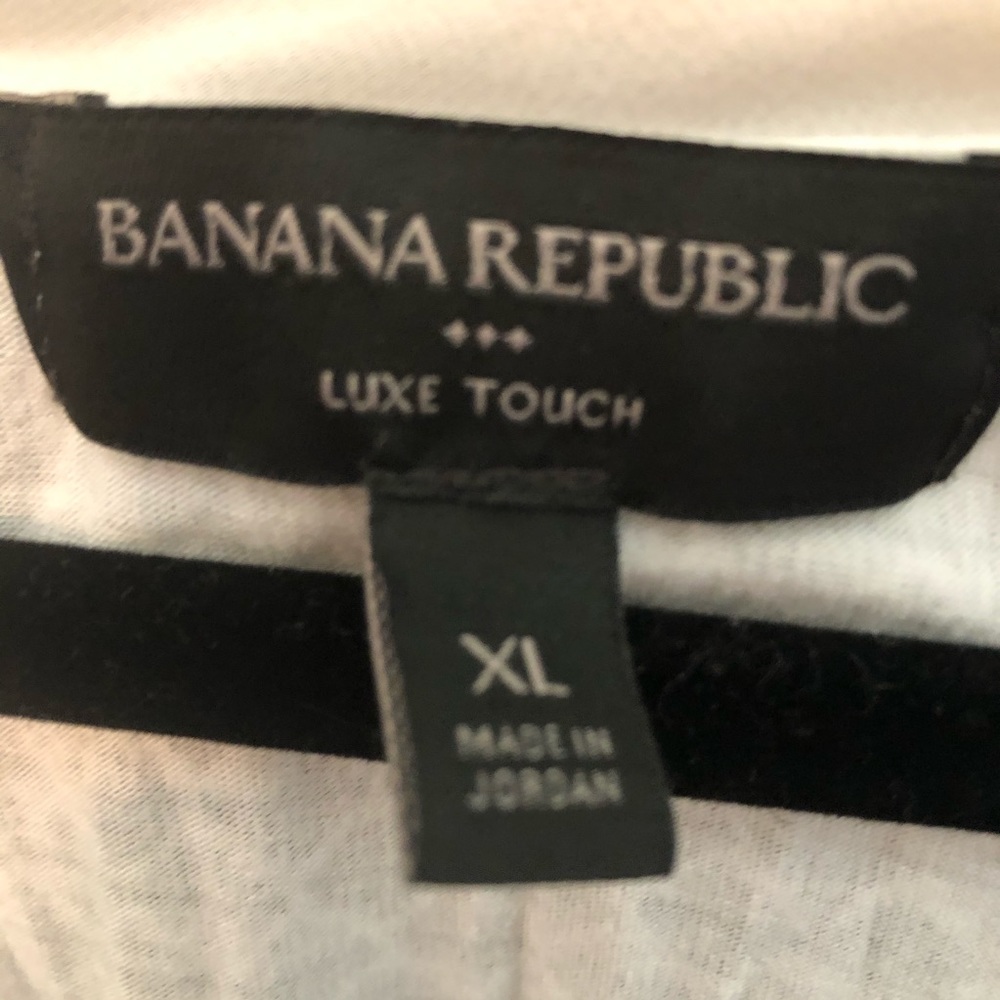 Banana Republic tshirt
